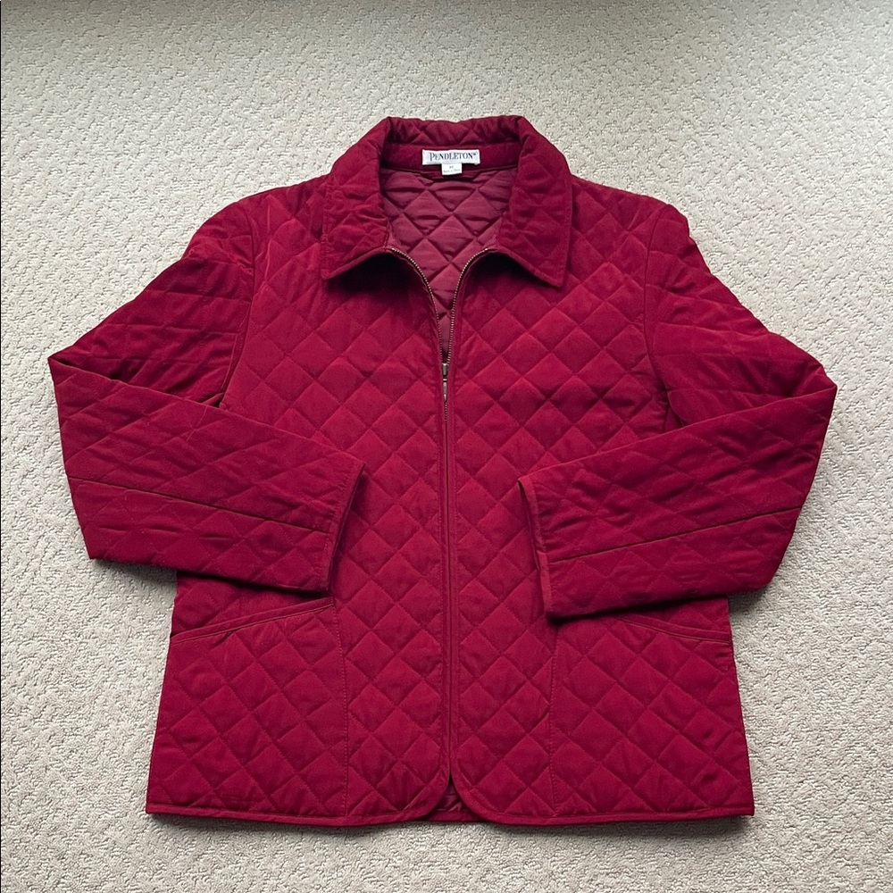 Pendleton Women's Red Quilted Coat size Medium
